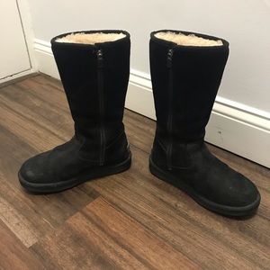 Black UGG Classic Tall with Zipper size 7